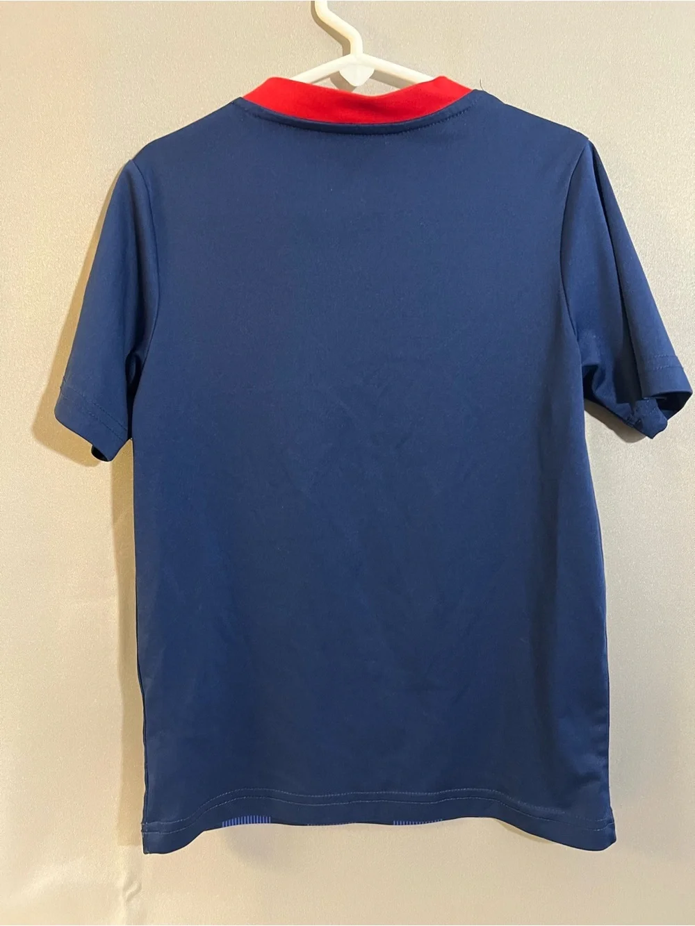 Umbro Kids Navy and Red USA Soccer  Top Sz S (6/7)